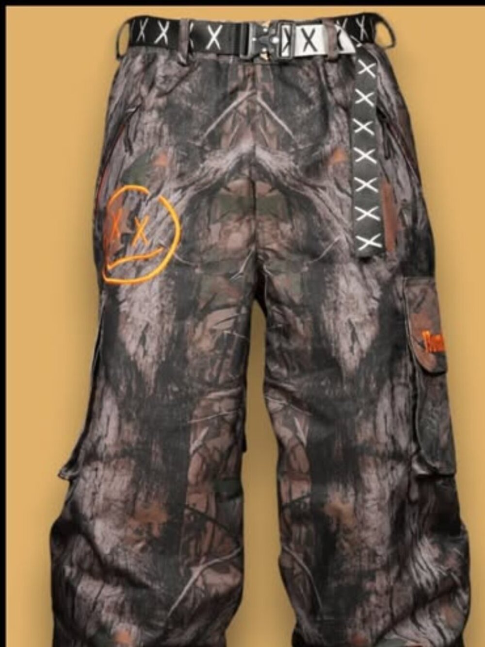 Brand New Camo Numbskull Snow Pants- Size Medium